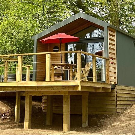 Riverside Cabins Shrewsbury Exteriör bild